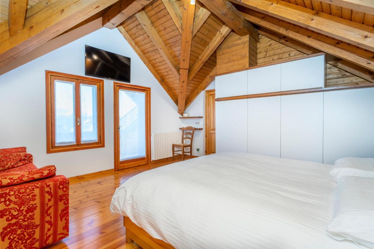 Ligosullo Panoramic House Carnia - Mountain View Apt With Parking And Terracesヴィラ エクステリア 写真