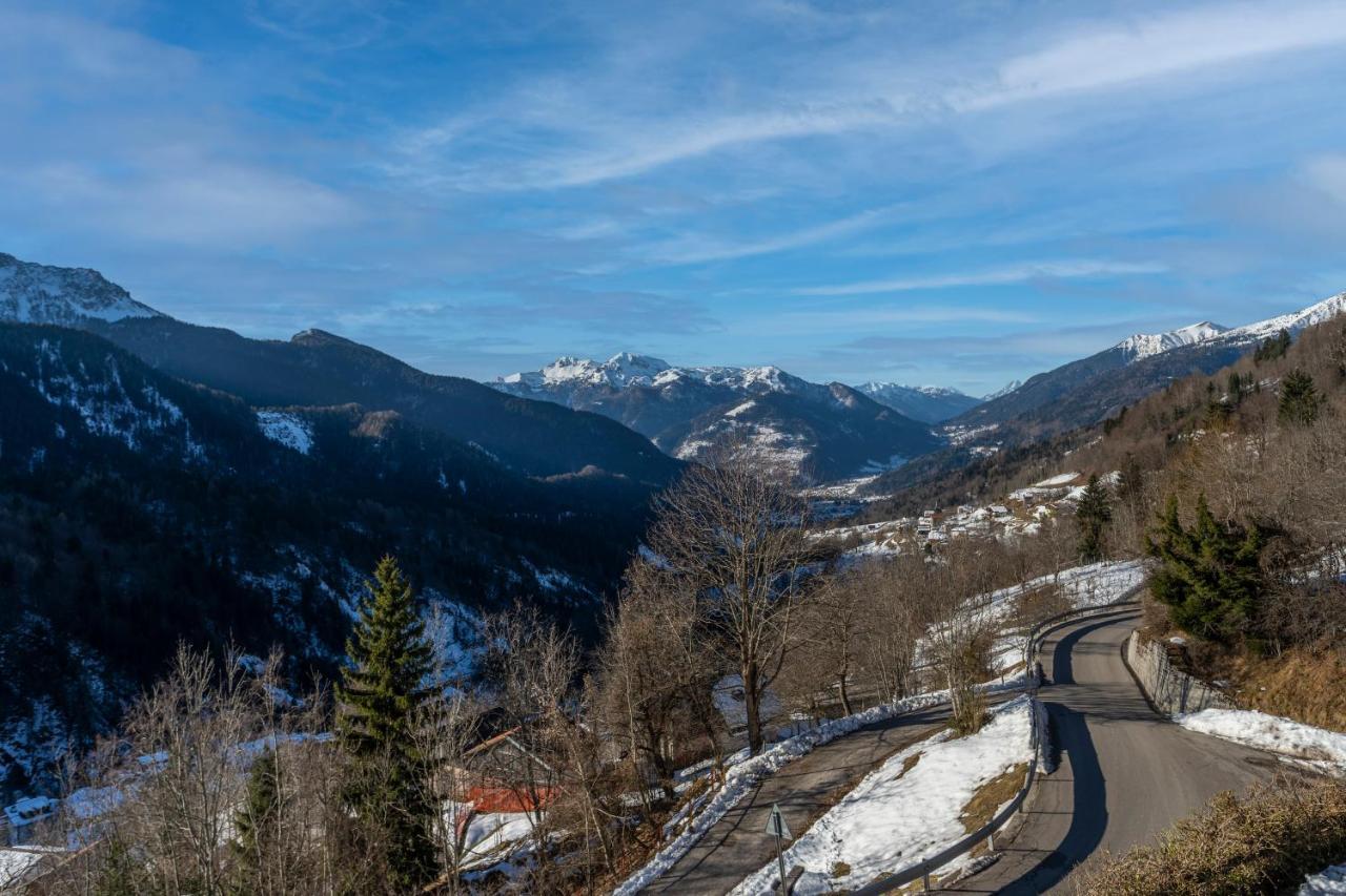 Ligosullo Panoramic House Carnia - Mountain View Apt With Parking And Terracesヴィラ エクステリア 写真